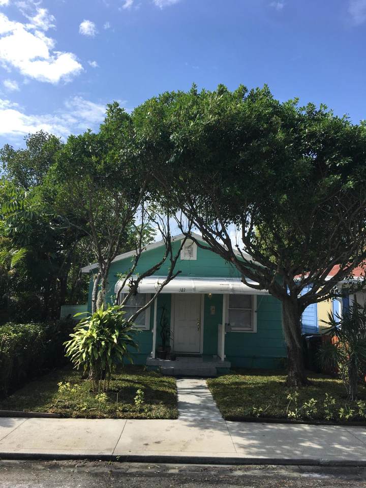 517 J Street - Photo 1