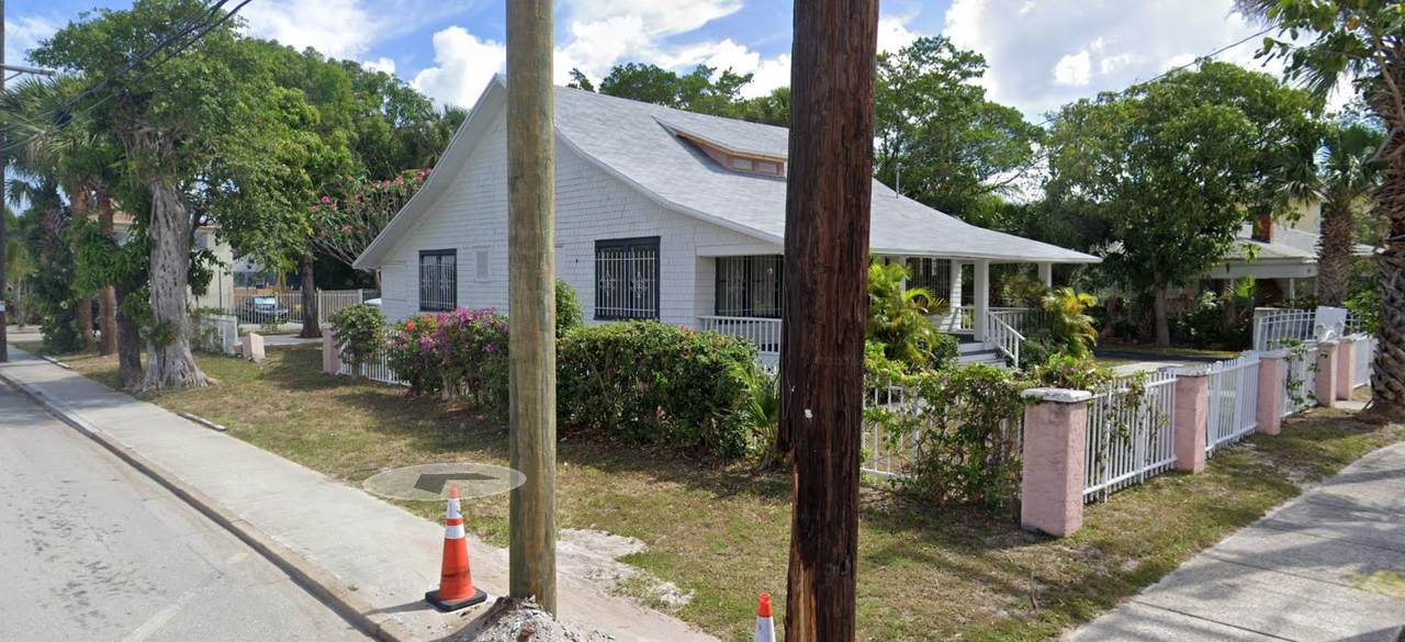 923 3rd Street - Photo 1