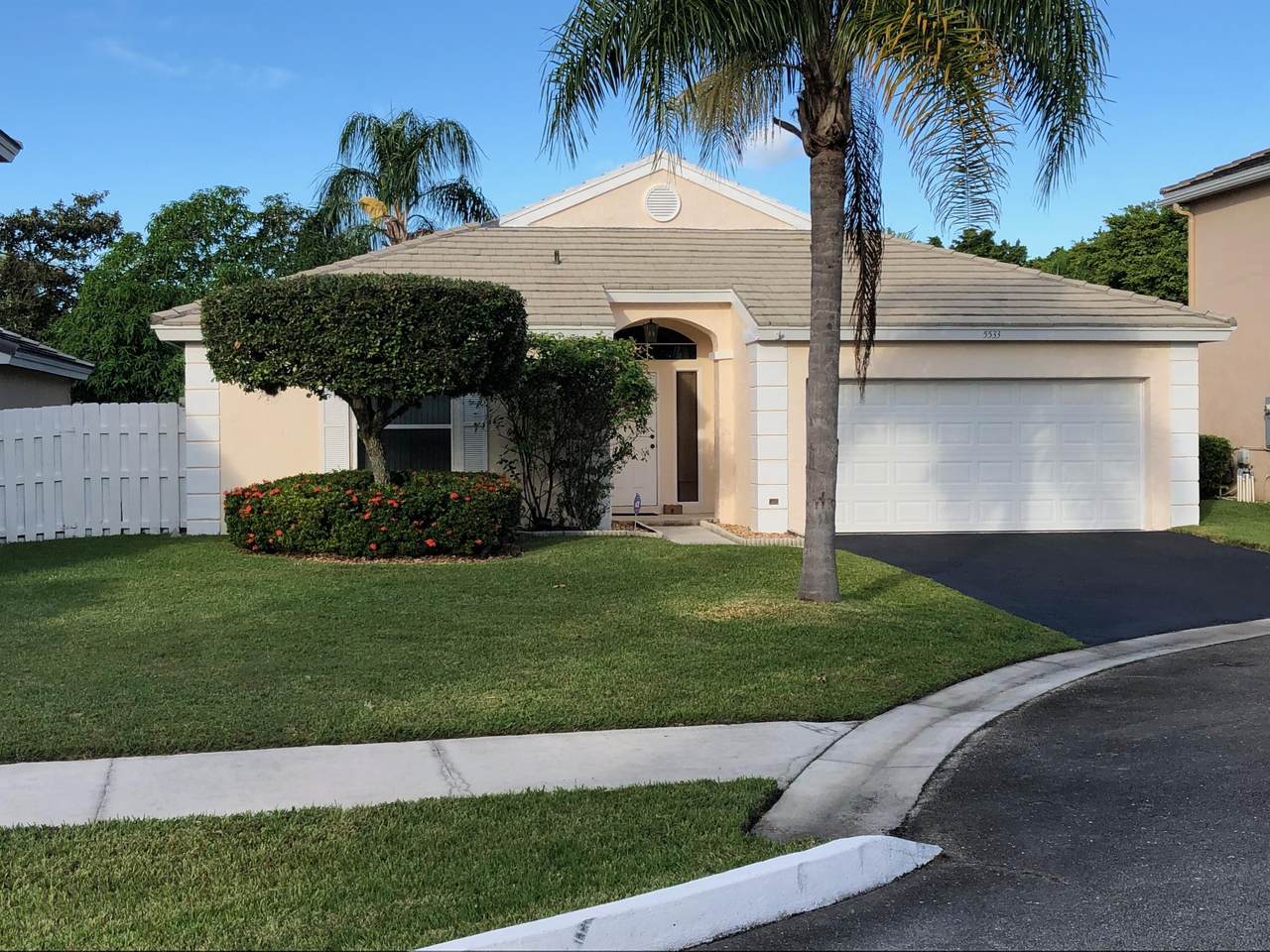 5533 53rd Circle - Photo 1
