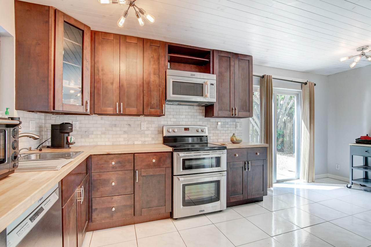 855 22nd Avenue - Photo 1