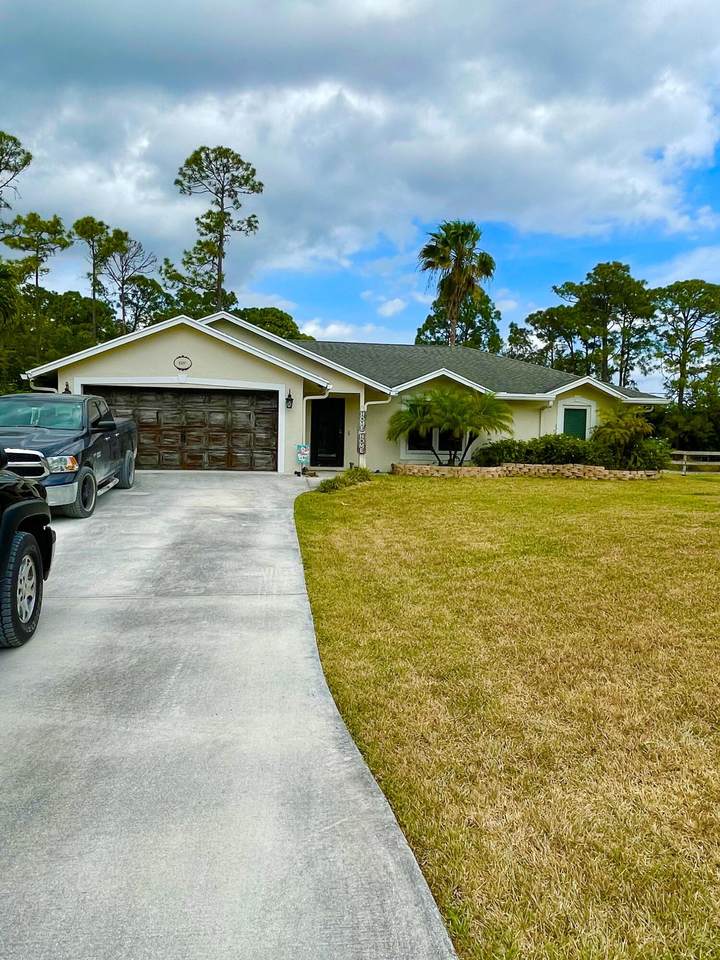 13297 82nd Street - Photo 1