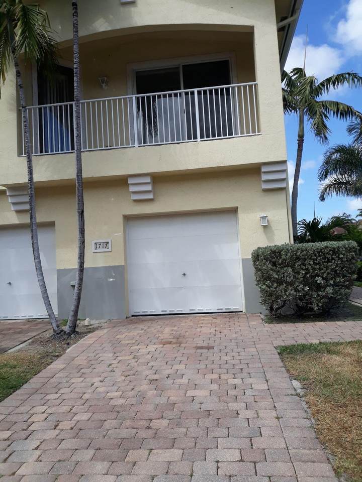 1717 Carvelle Drive - Photo 1
