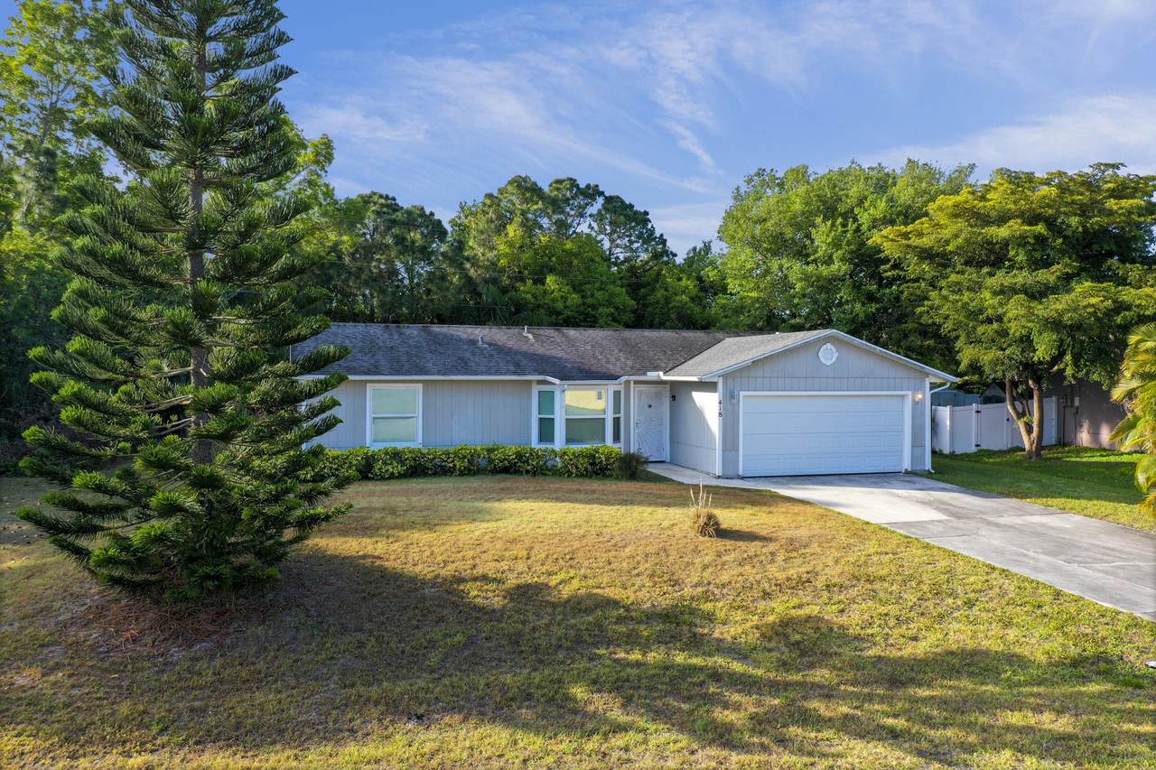 418 Dauphin Avenue - Photo 1