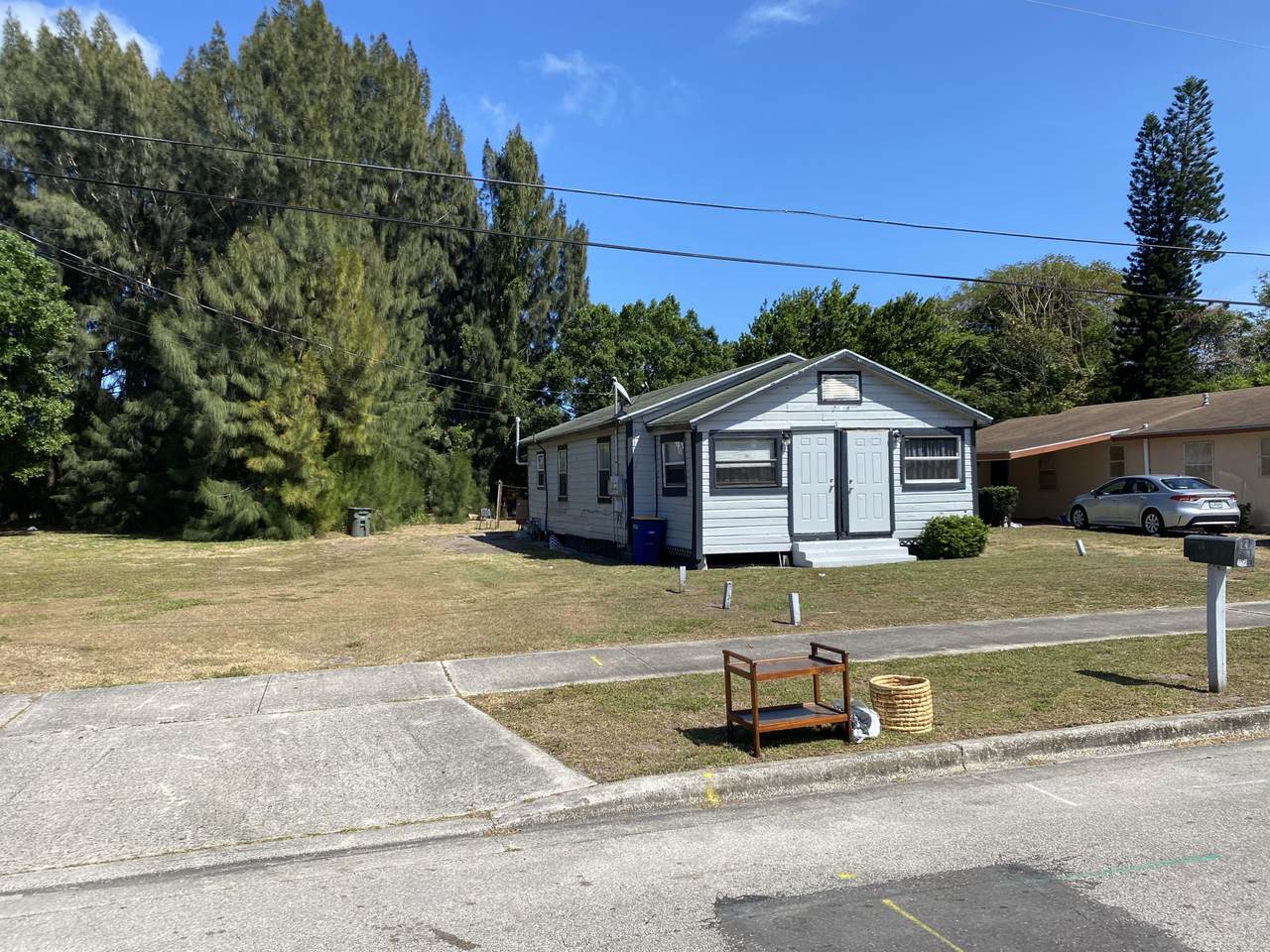 708 19th Street - Photo 1
