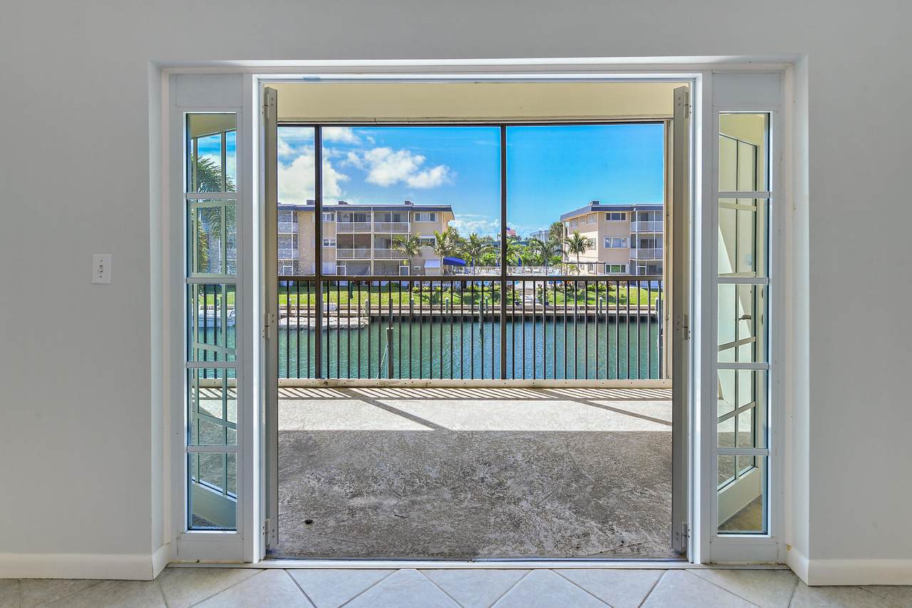 124 Shore Court - Photo 1