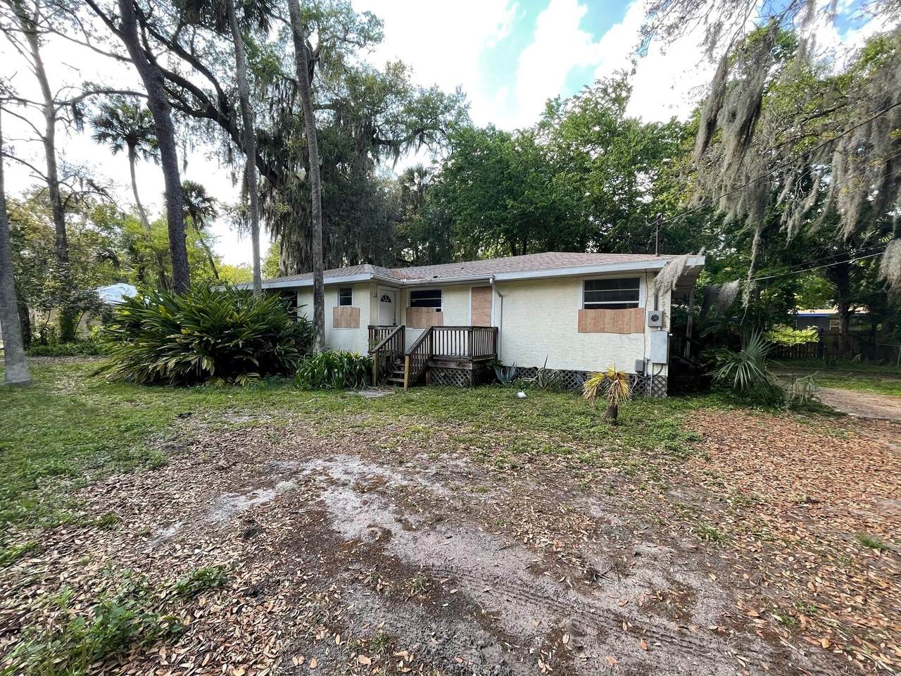642 North Street - Photo 1