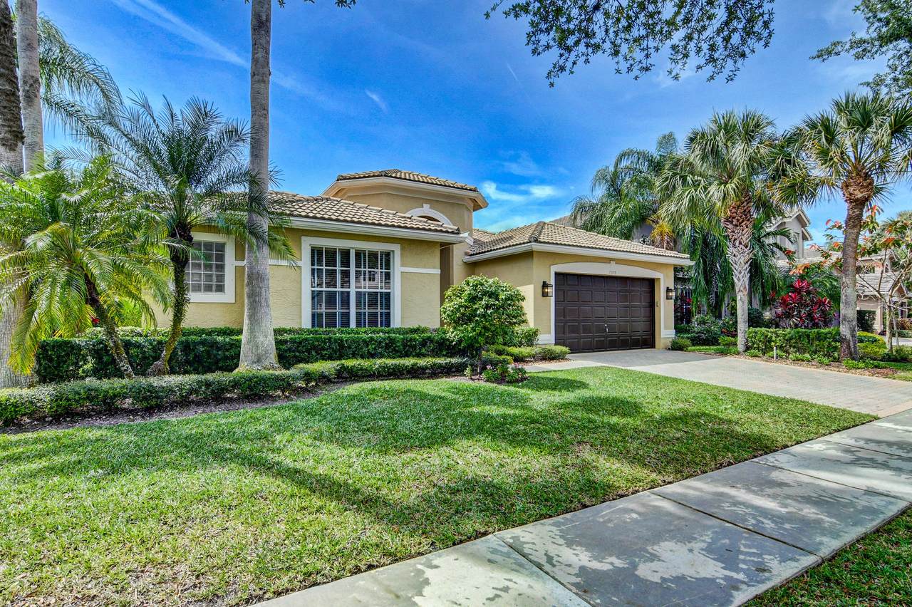 19179 Skyridge Circle - Photo 1