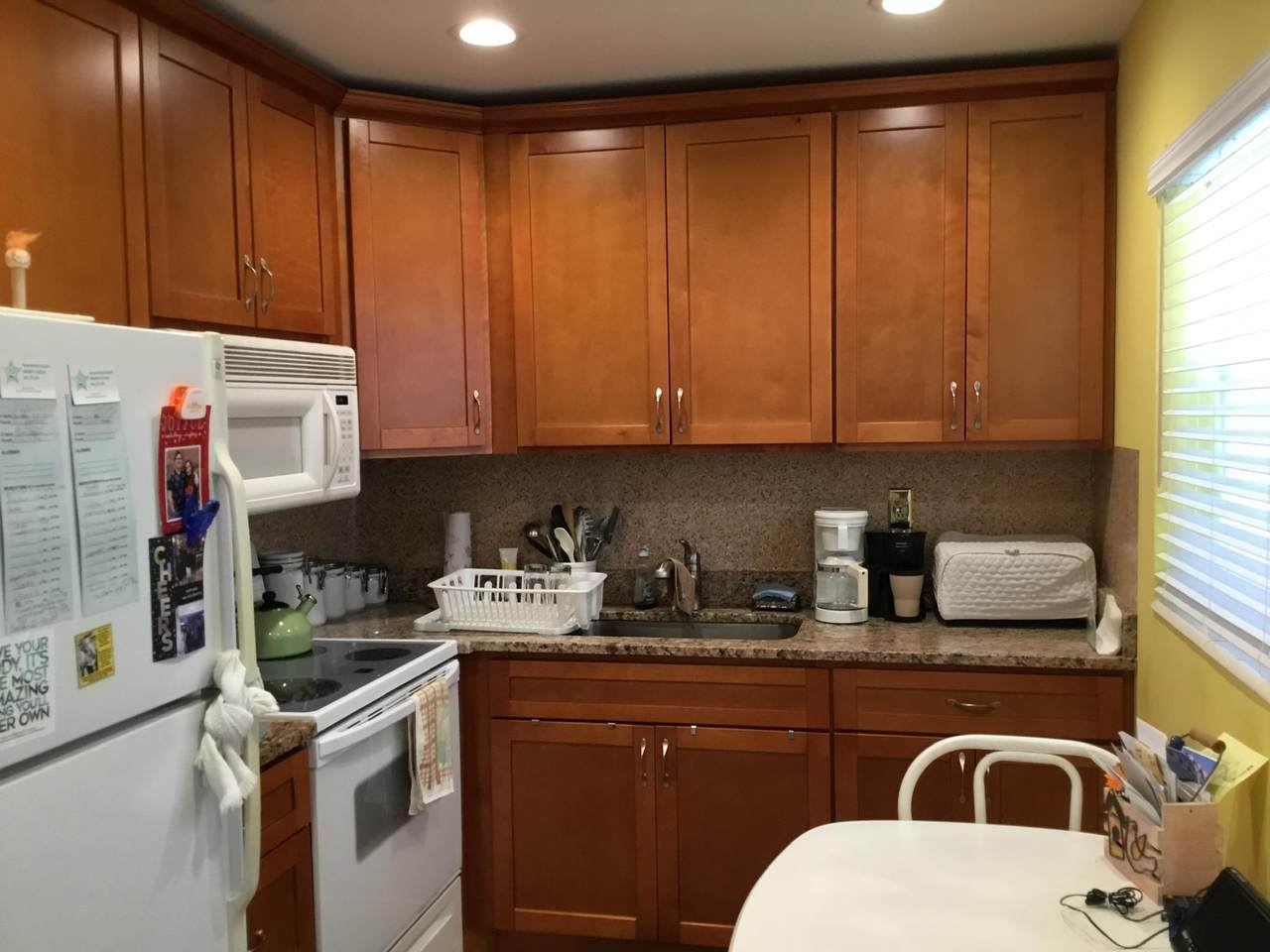 208 Andover H - Photo 1