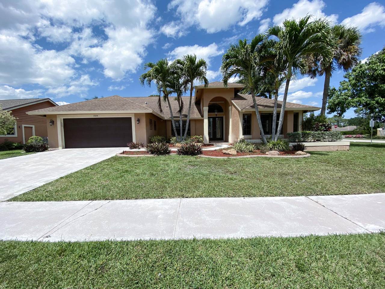 13628 Northumberland Circle - Photo 1