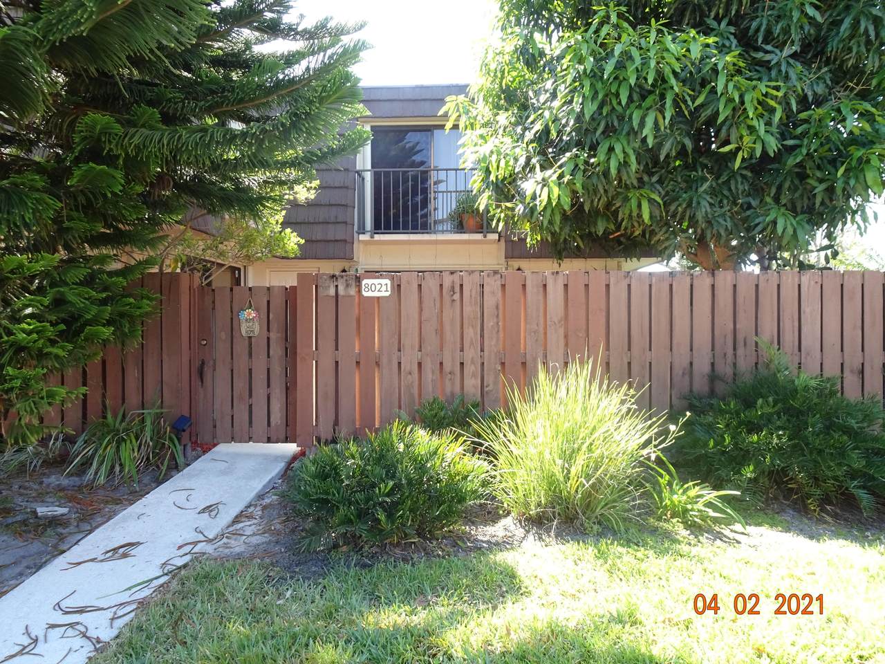 8021 80th Way - Photo 1