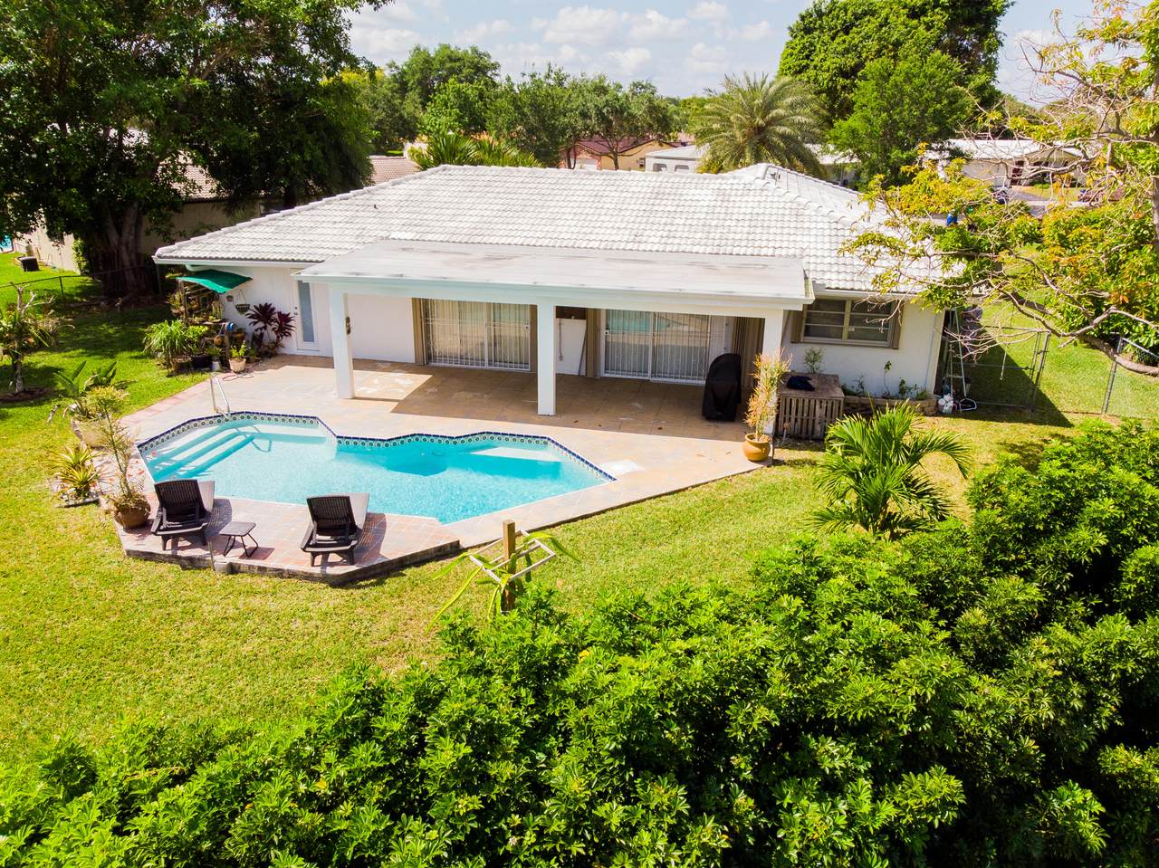 2633 83rd Way - Photo 1