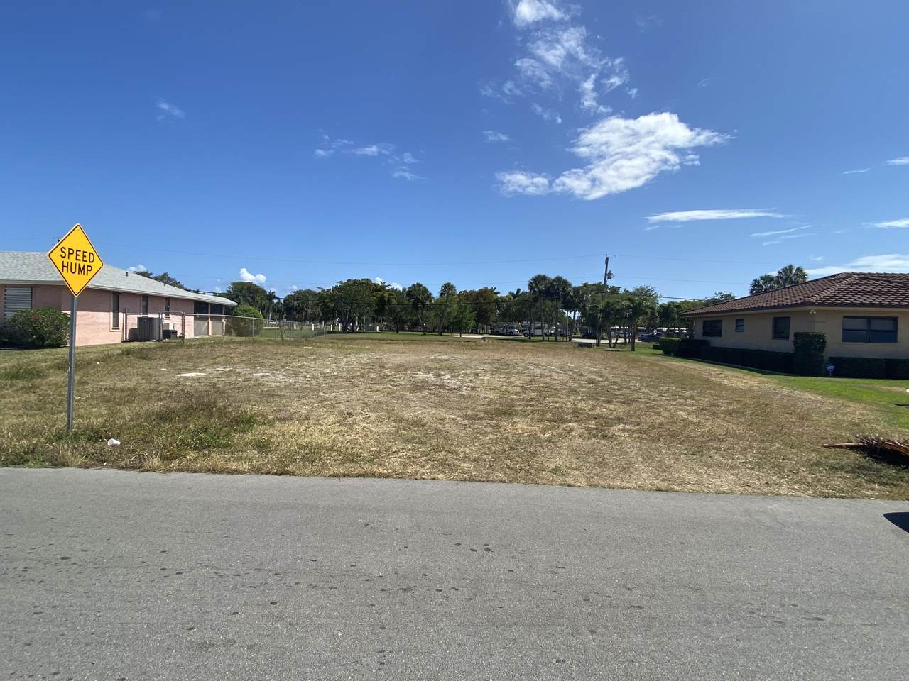 1338 Mangonia Drive - Photo 1