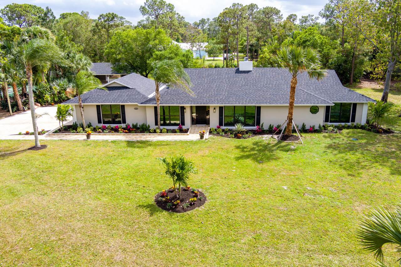 10904 Hawkview Circle - Photo 1