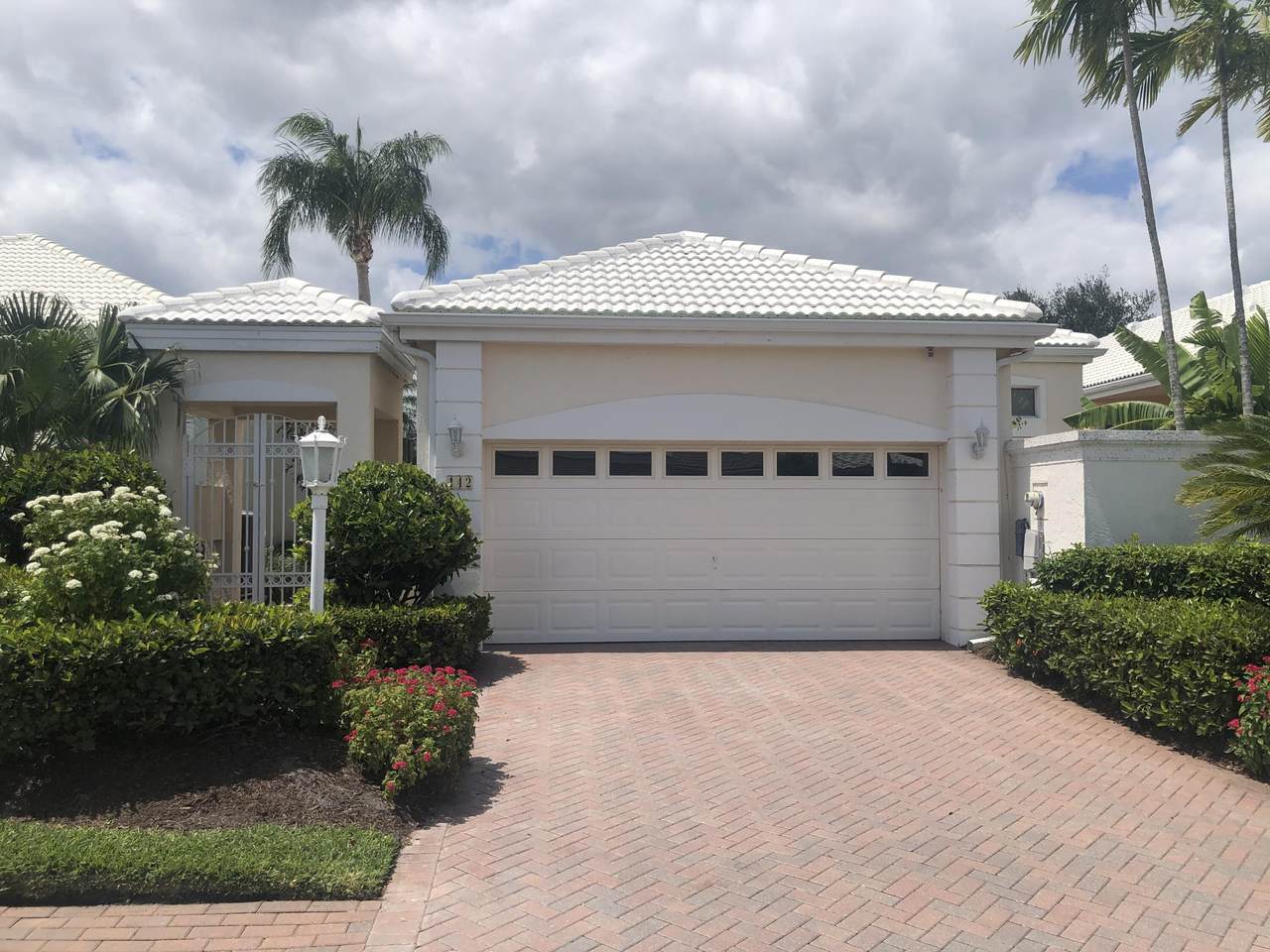 142 Coral Cay Drive - Photo 1