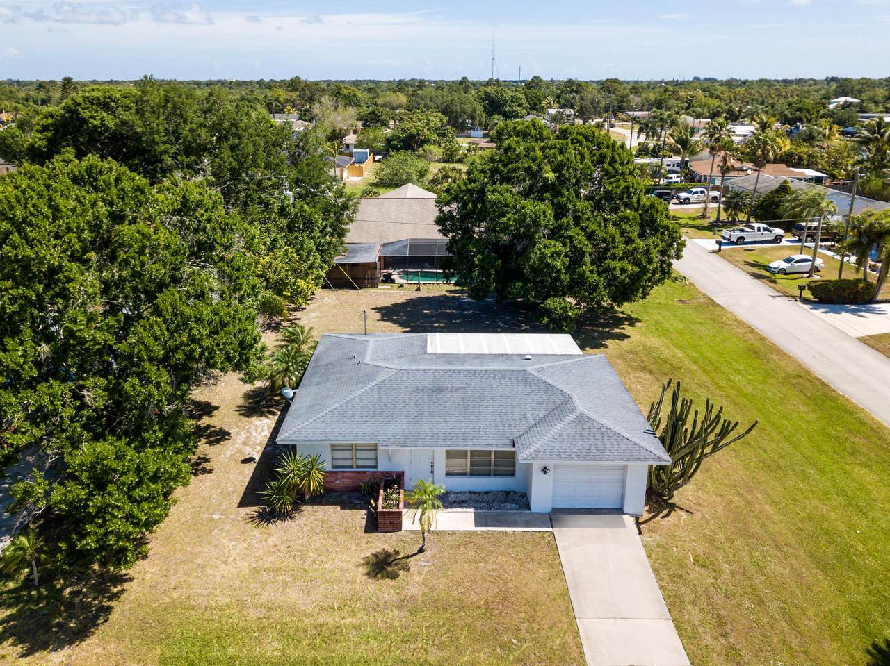 483 Asbury Lane - Photo 1