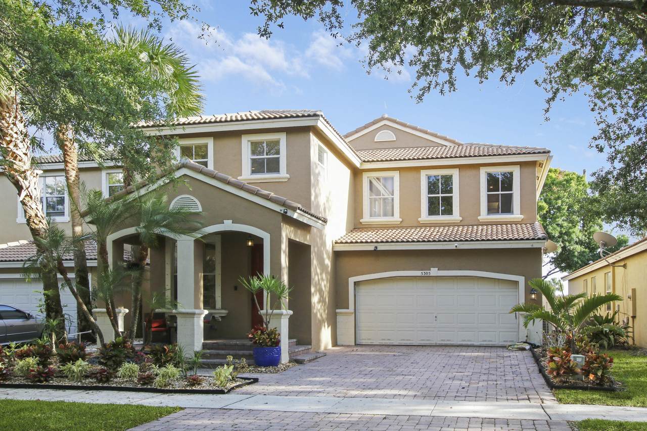 5305 Sancerre Circle - Photo 1