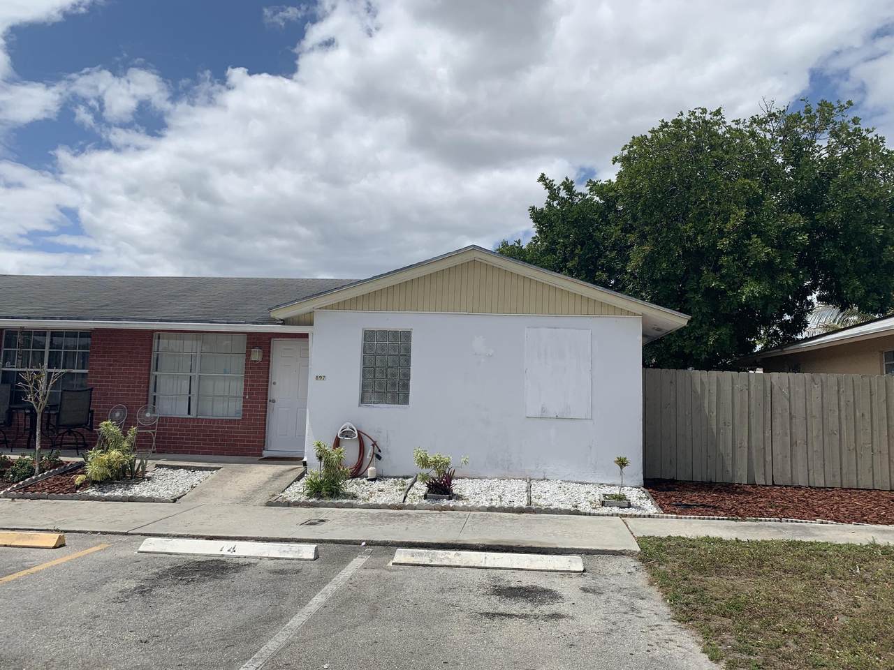 897 Sumter Road - Photo 1
