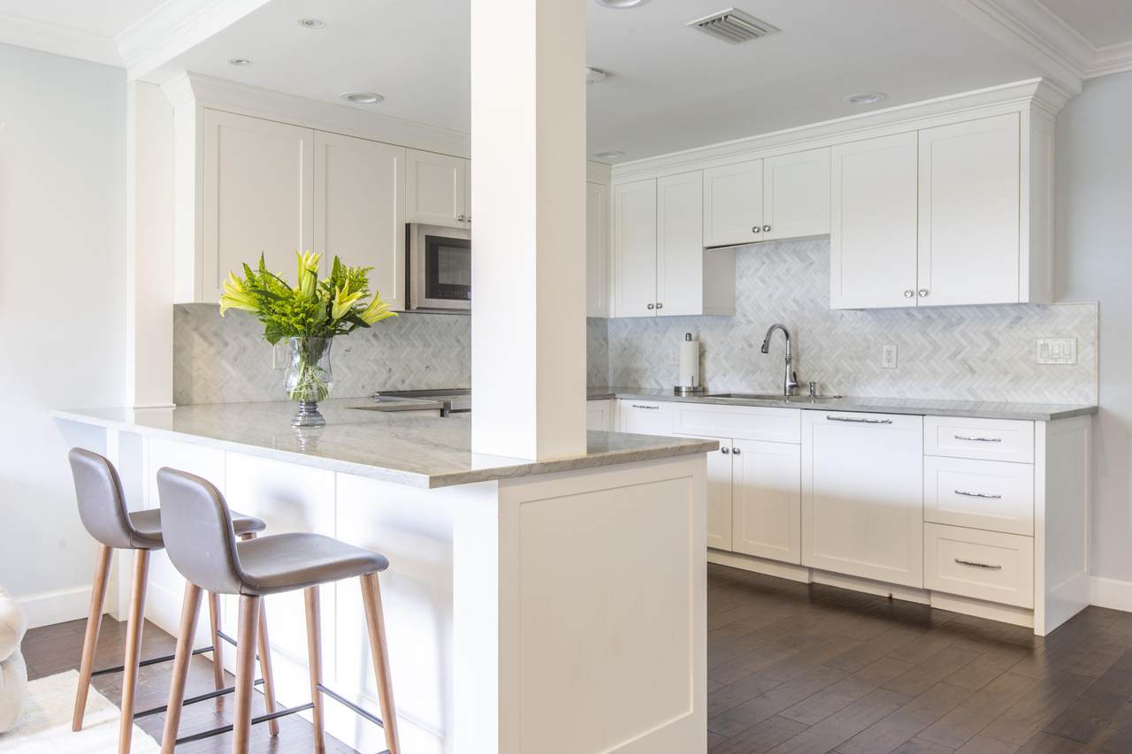 247 Bloomfield Drive - Photo 1