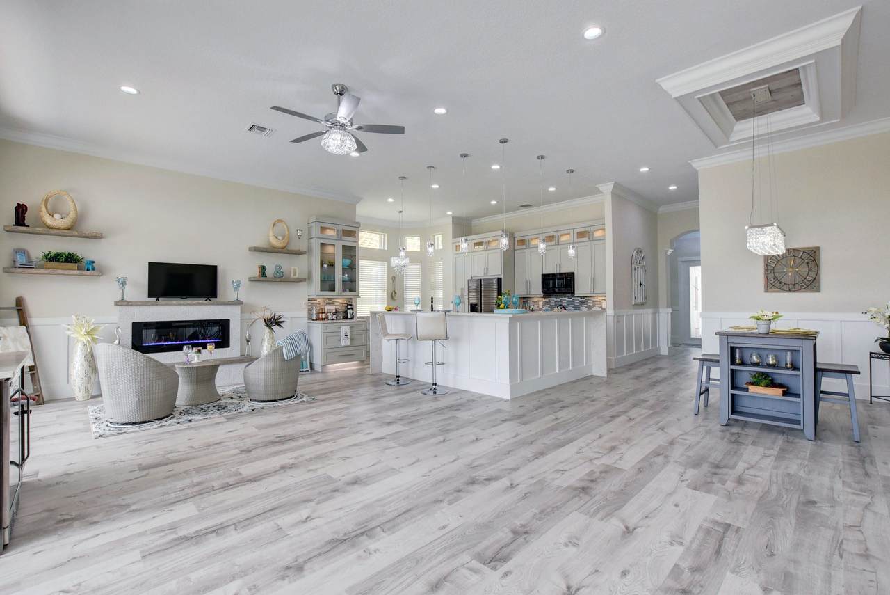 9908 Mantova Drive - Photo 1