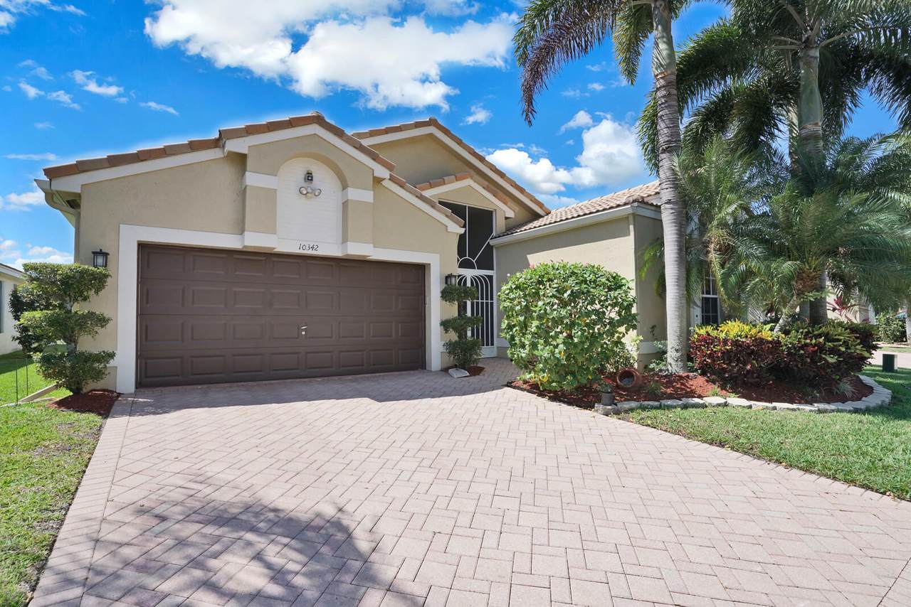 10342 Utopia Circle - Photo 1