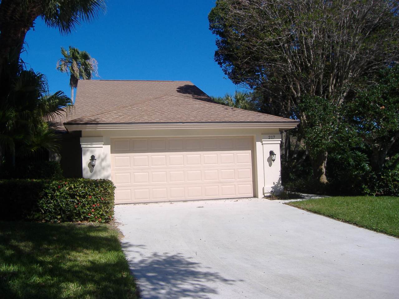 217 River Park Drive - Photo 1