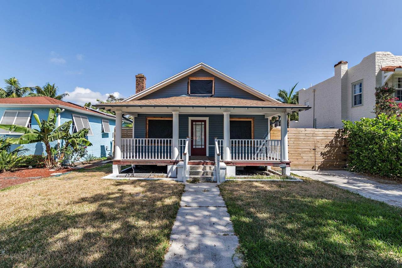 811 Ardmore Road - Photo 1