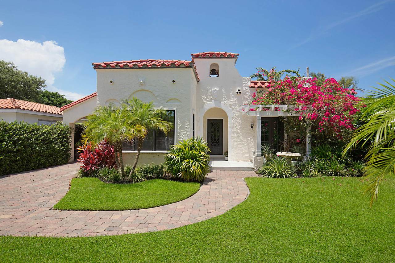 213 Seville Road - Photo 1