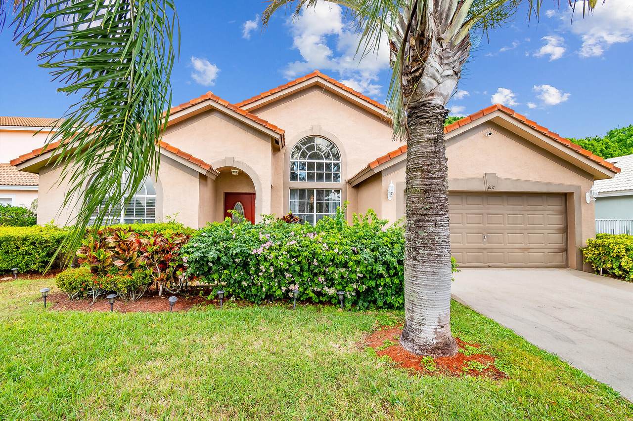6171 Royal Birkdale Drive - Photo 1