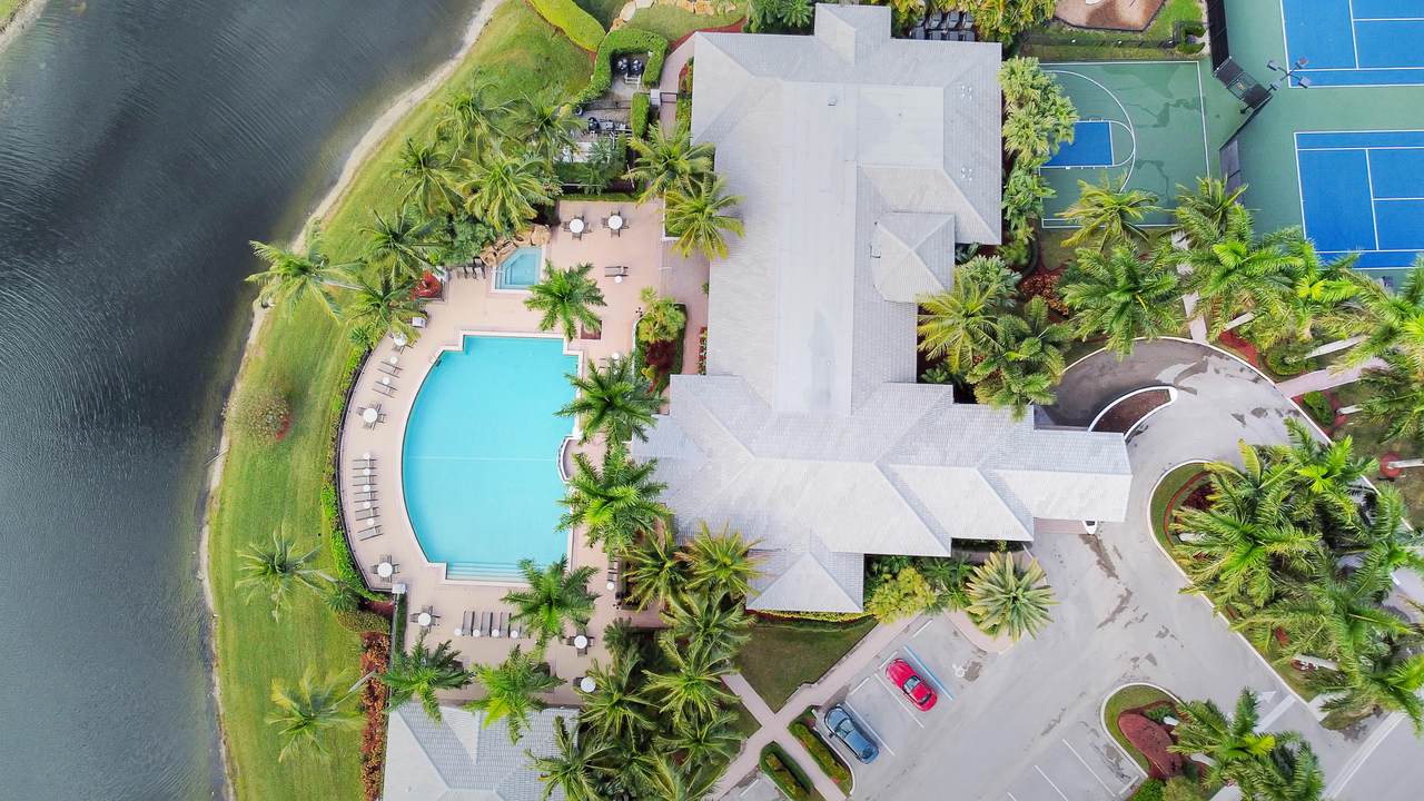 19614 Star Island Drive - Photo 1