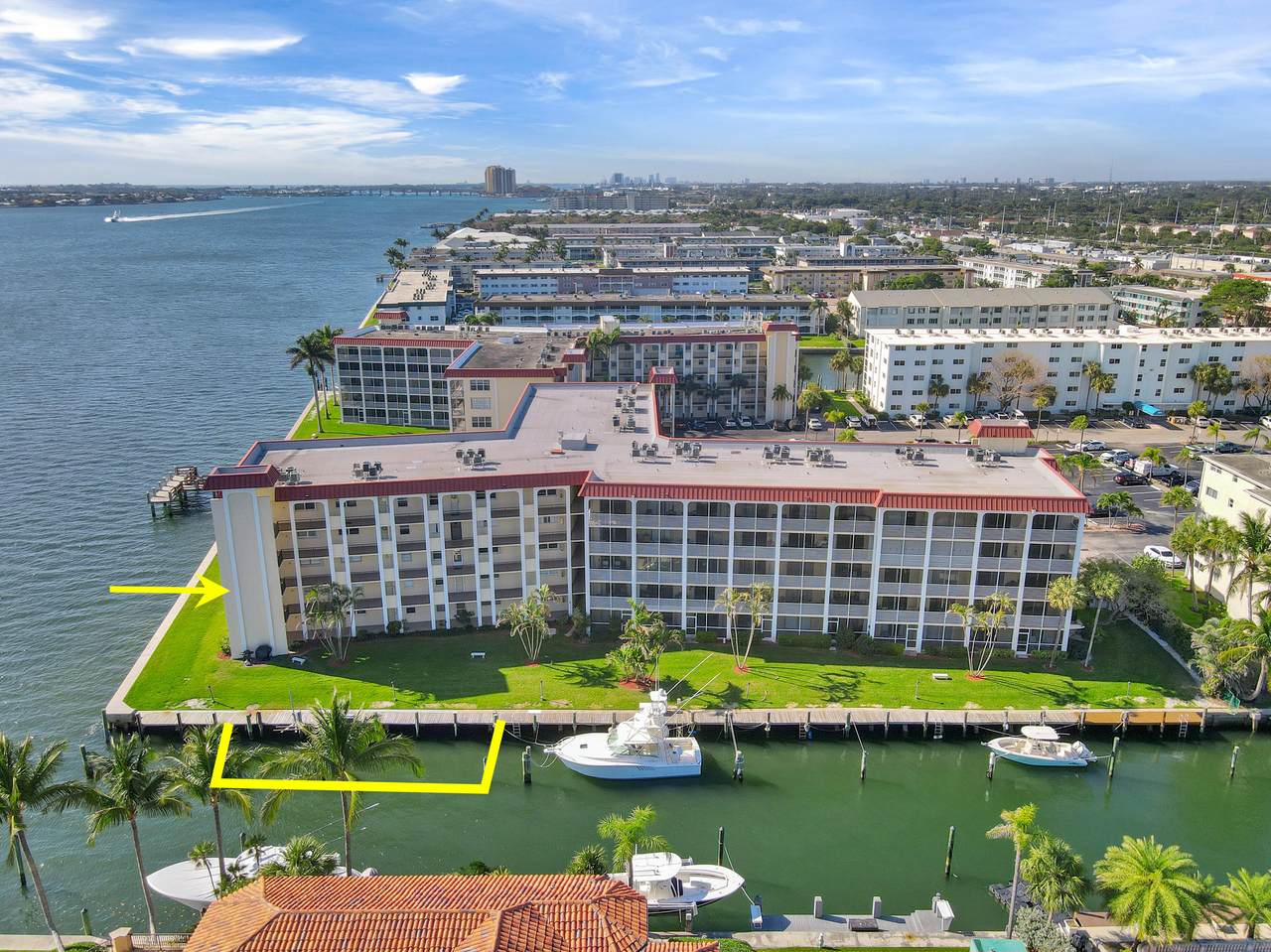 105 Paradise Harbour Boulevard - Photo 1