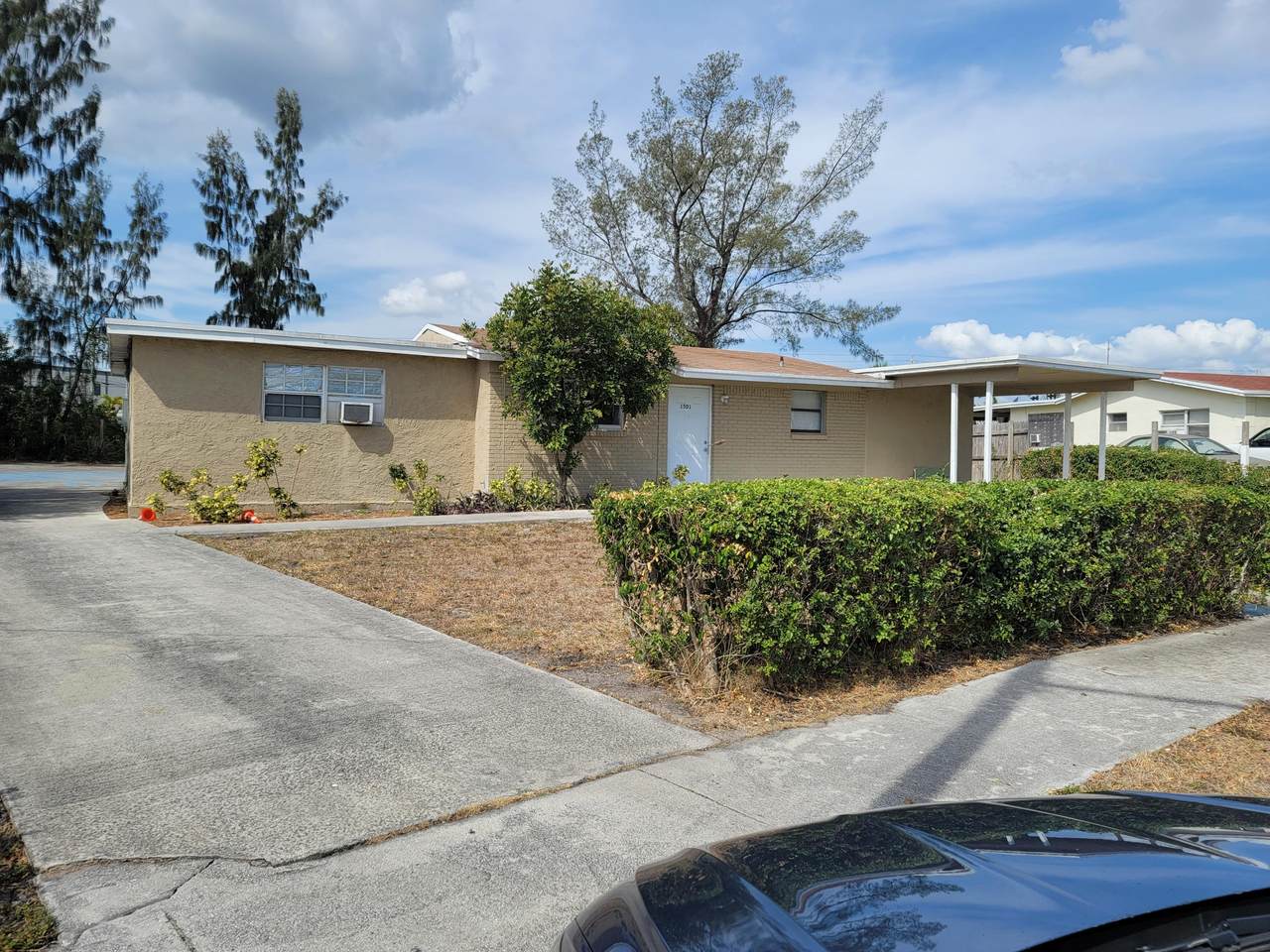 1501 Avenue H Avenue - Photo 1