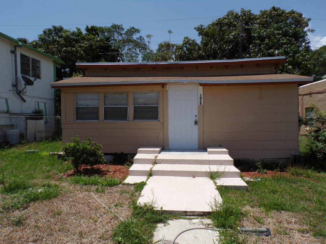 1028 Adams Street - Photo 1