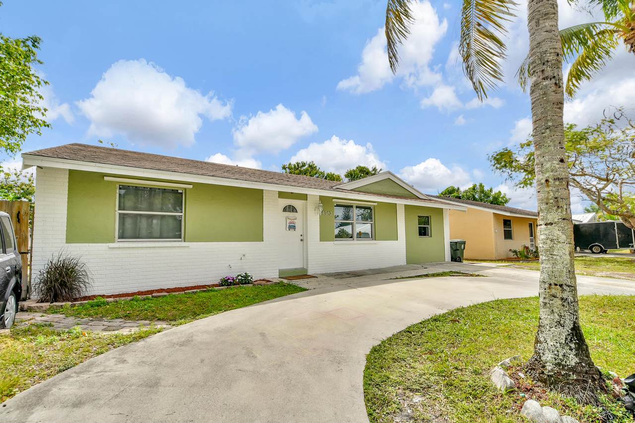 4362 Empire Way - Photo 1