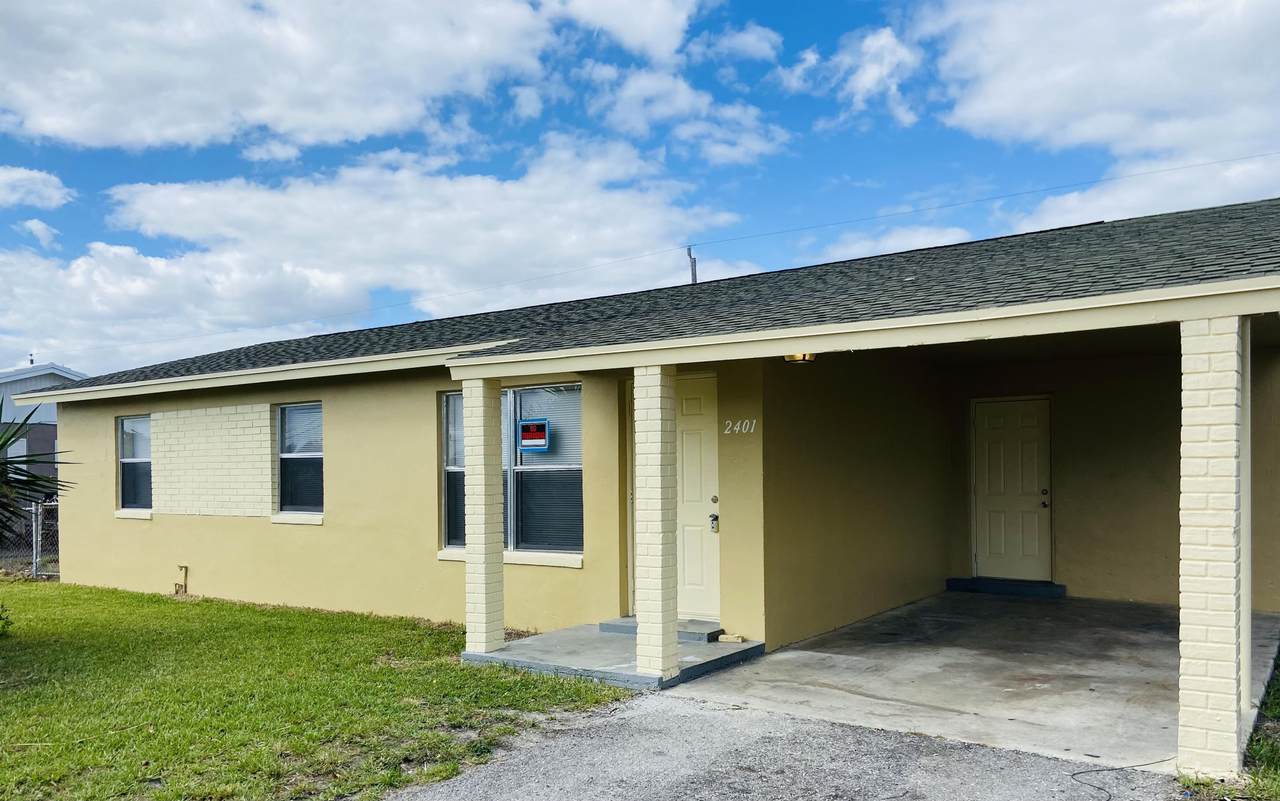 2401 Avenue H - Photo 1