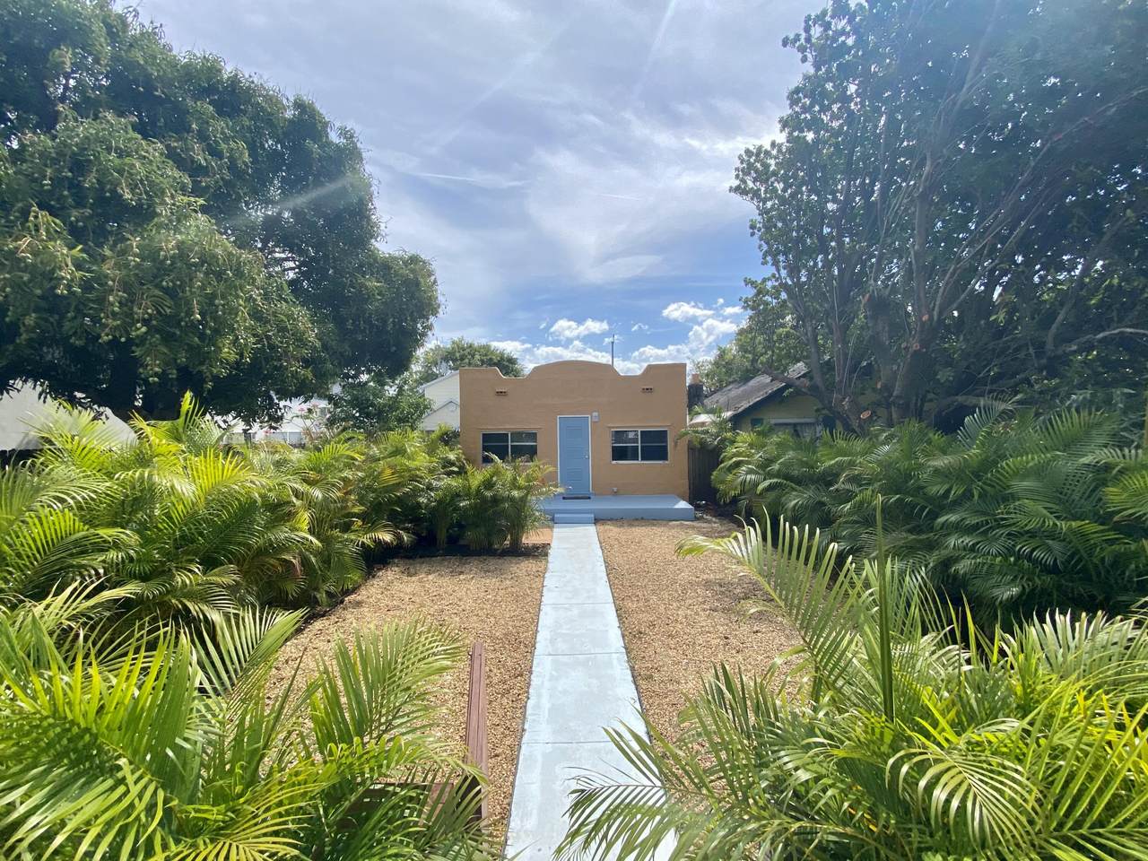 426 J Street - Photo 1