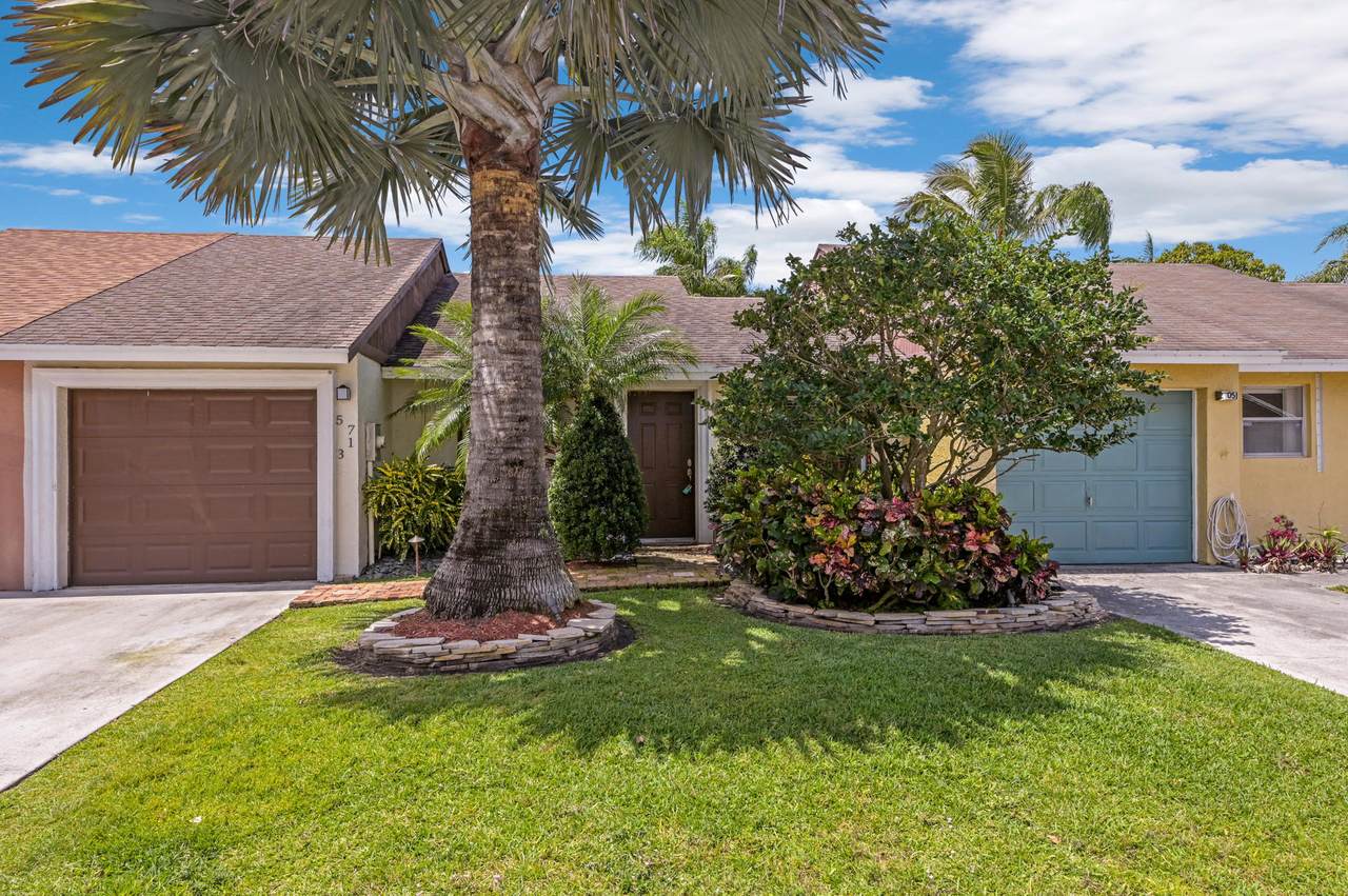 5713 Stonington Way - Photo 1