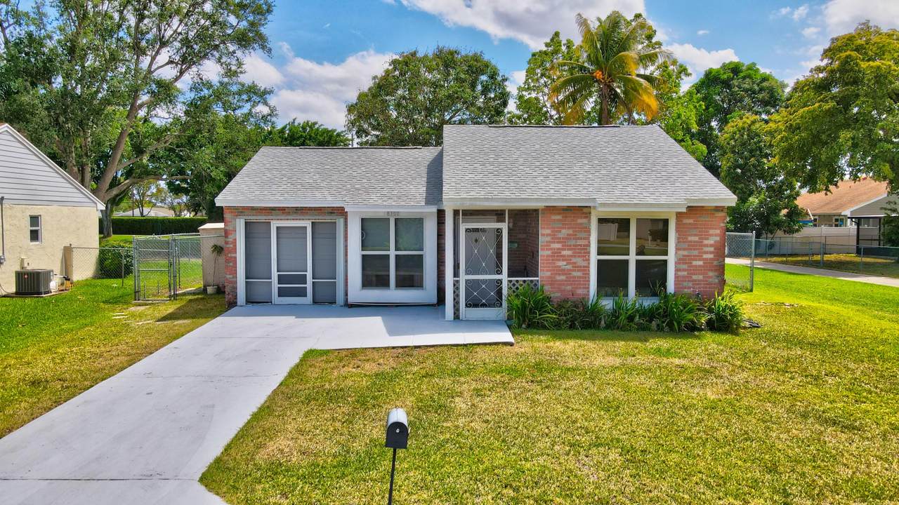 8300 Cedar Hollow Lane - Photo 1
