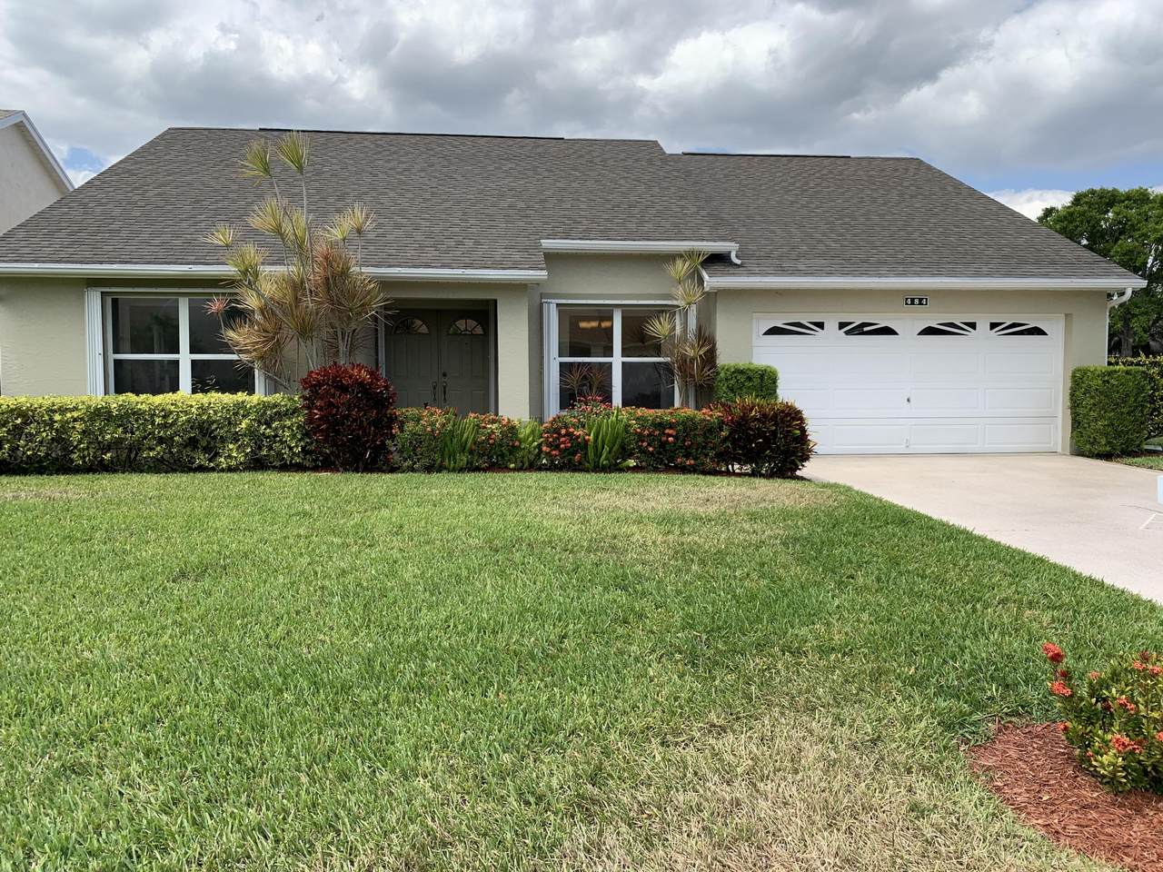 484 Casanova Circle - Photo 1