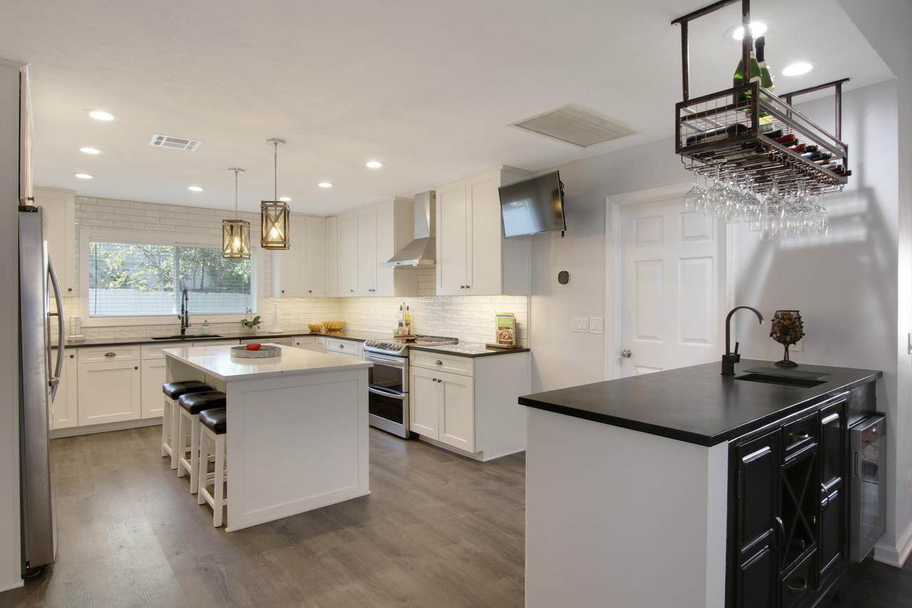1316 Caribbean Way - Photo 1