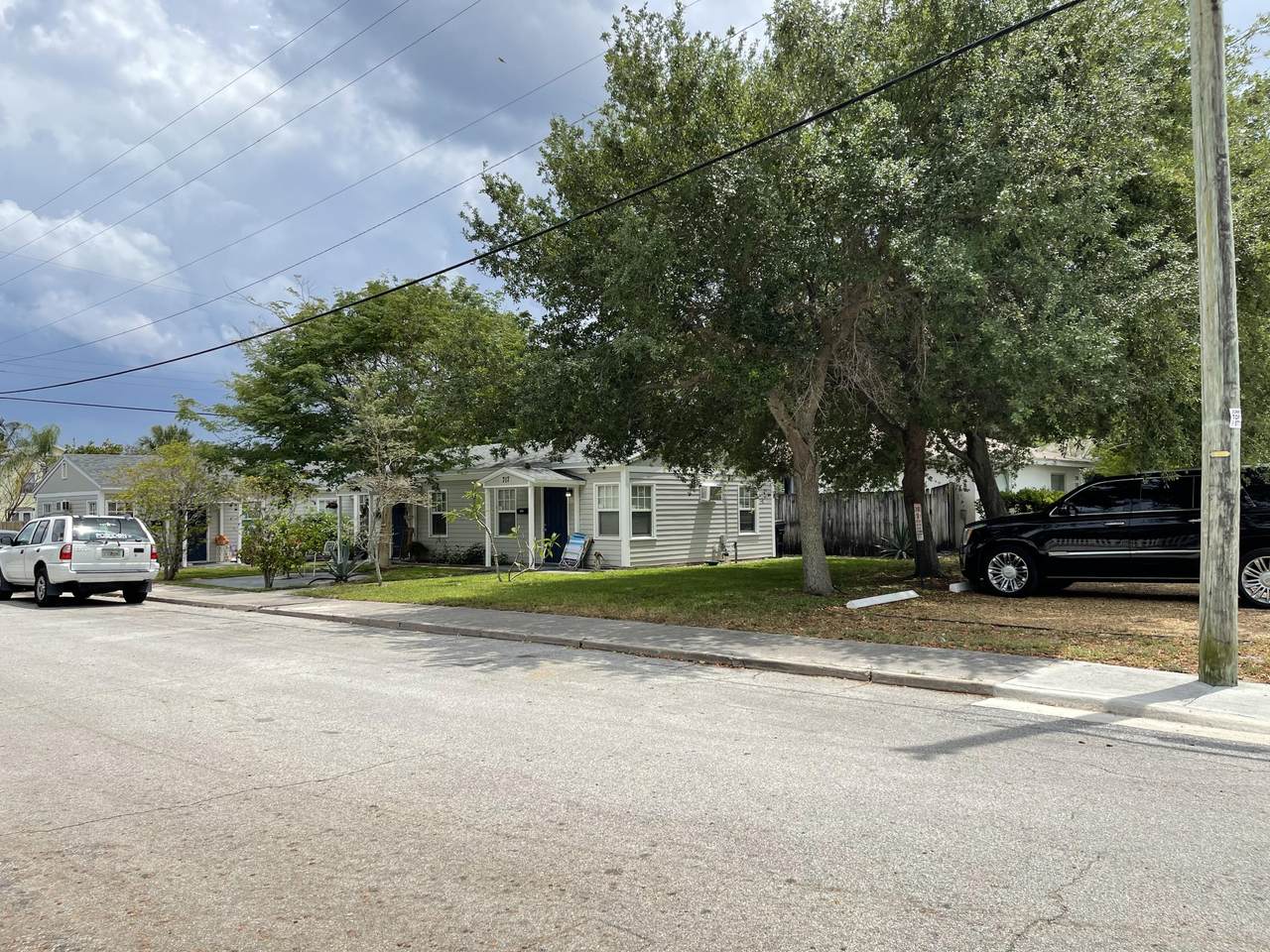 717 8th Avenue - Photo 1