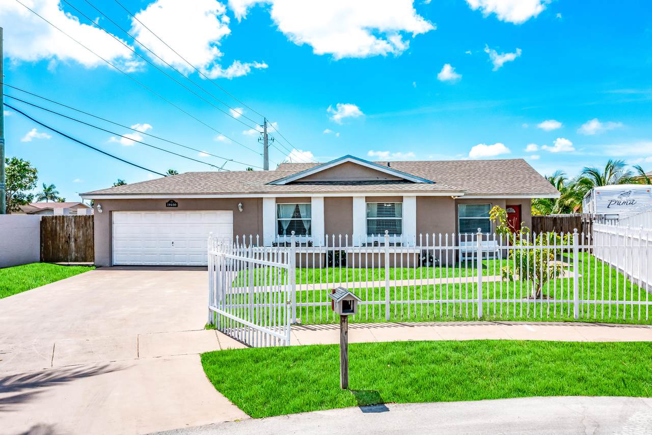19230 119th Avenue - Photo 1