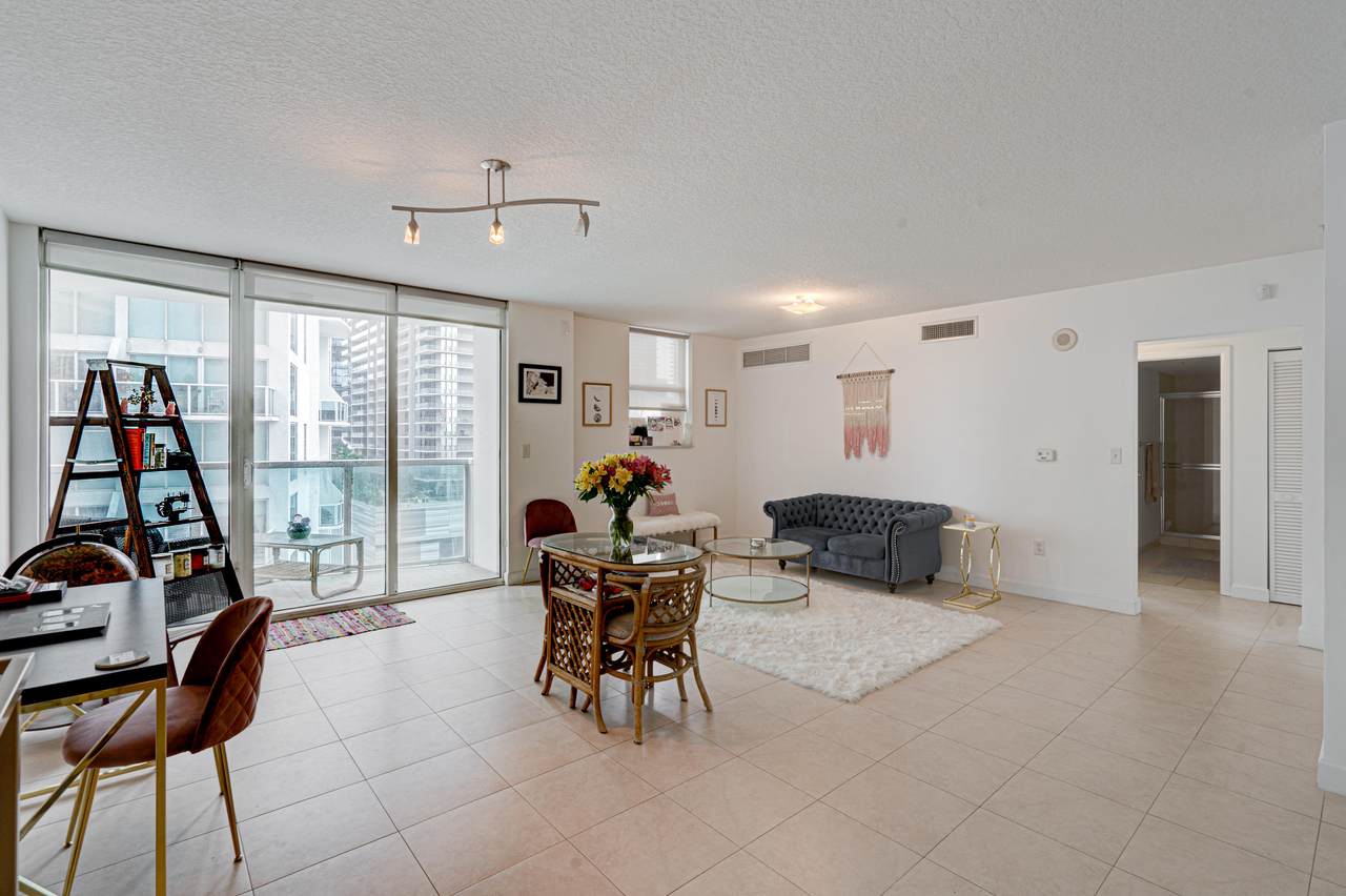 31 5th Street - Photo 1