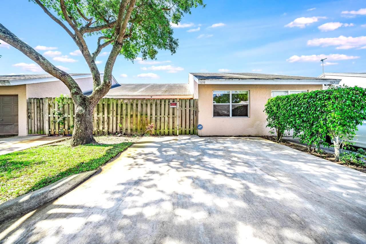 5158 Glencove Lane - Photo 1