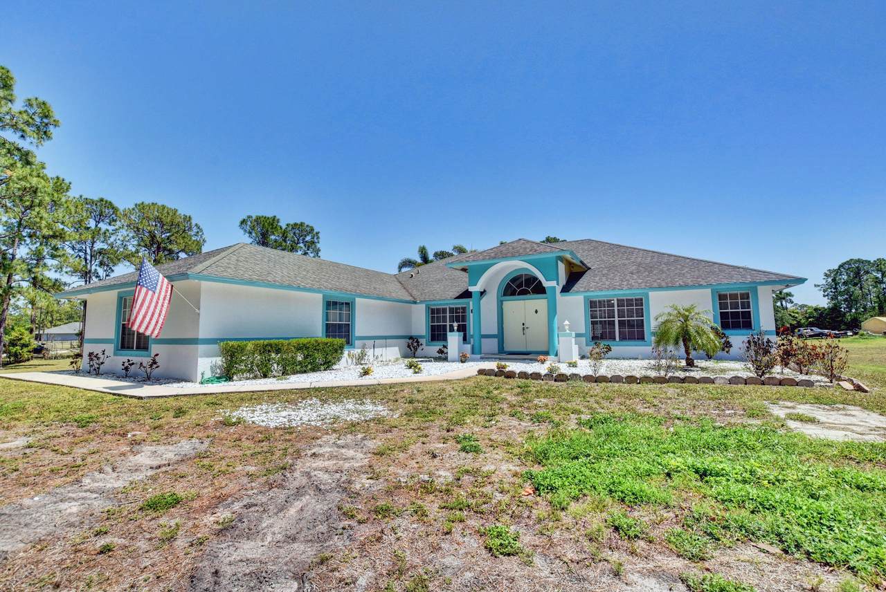 17996 42nd Road - Photo 1