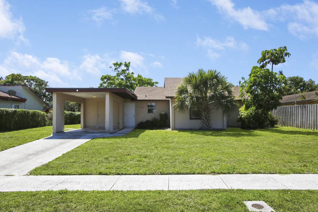 1313 Westside Way - Photo 1