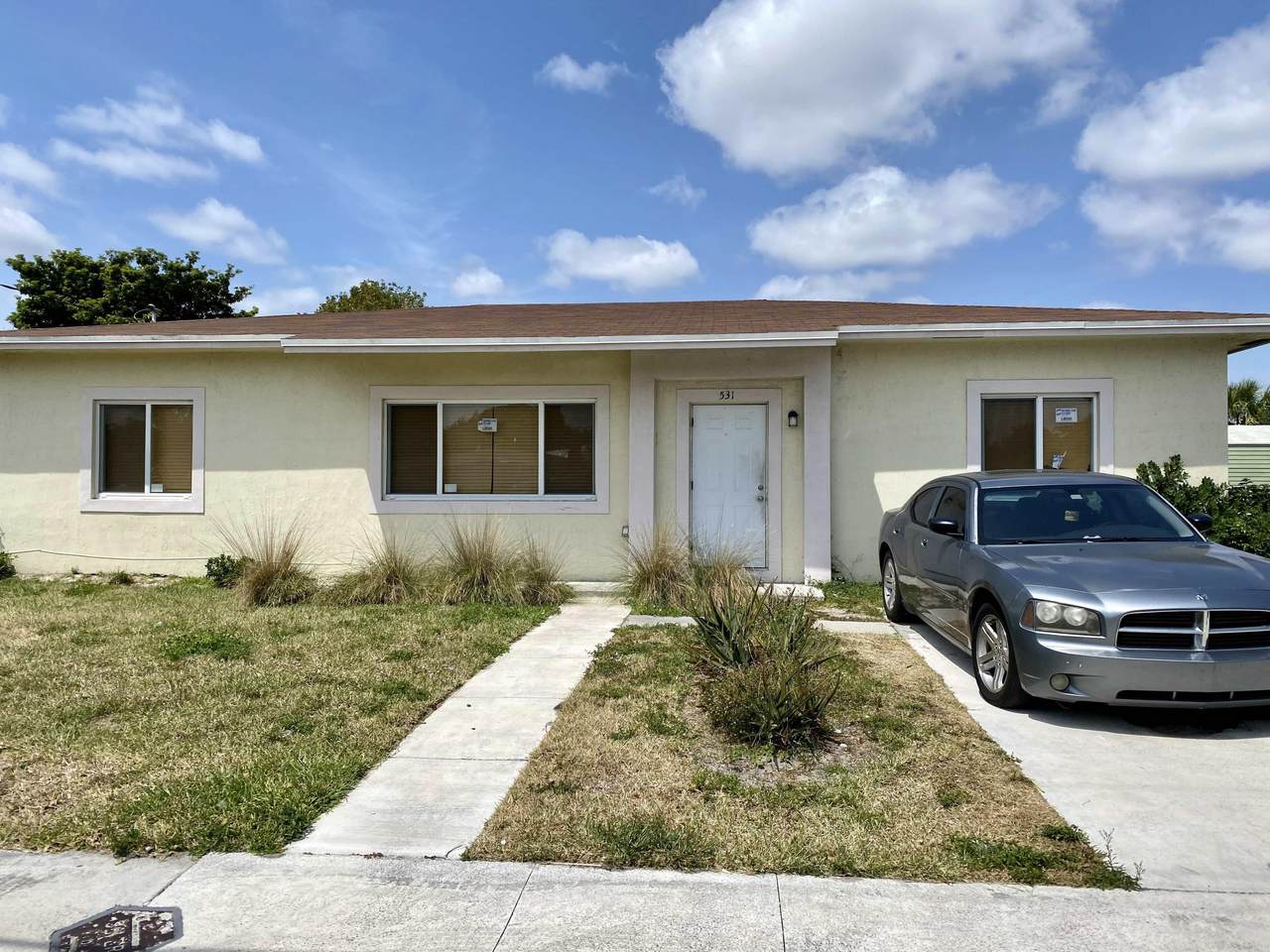 531 34th Terrace - Photo 1