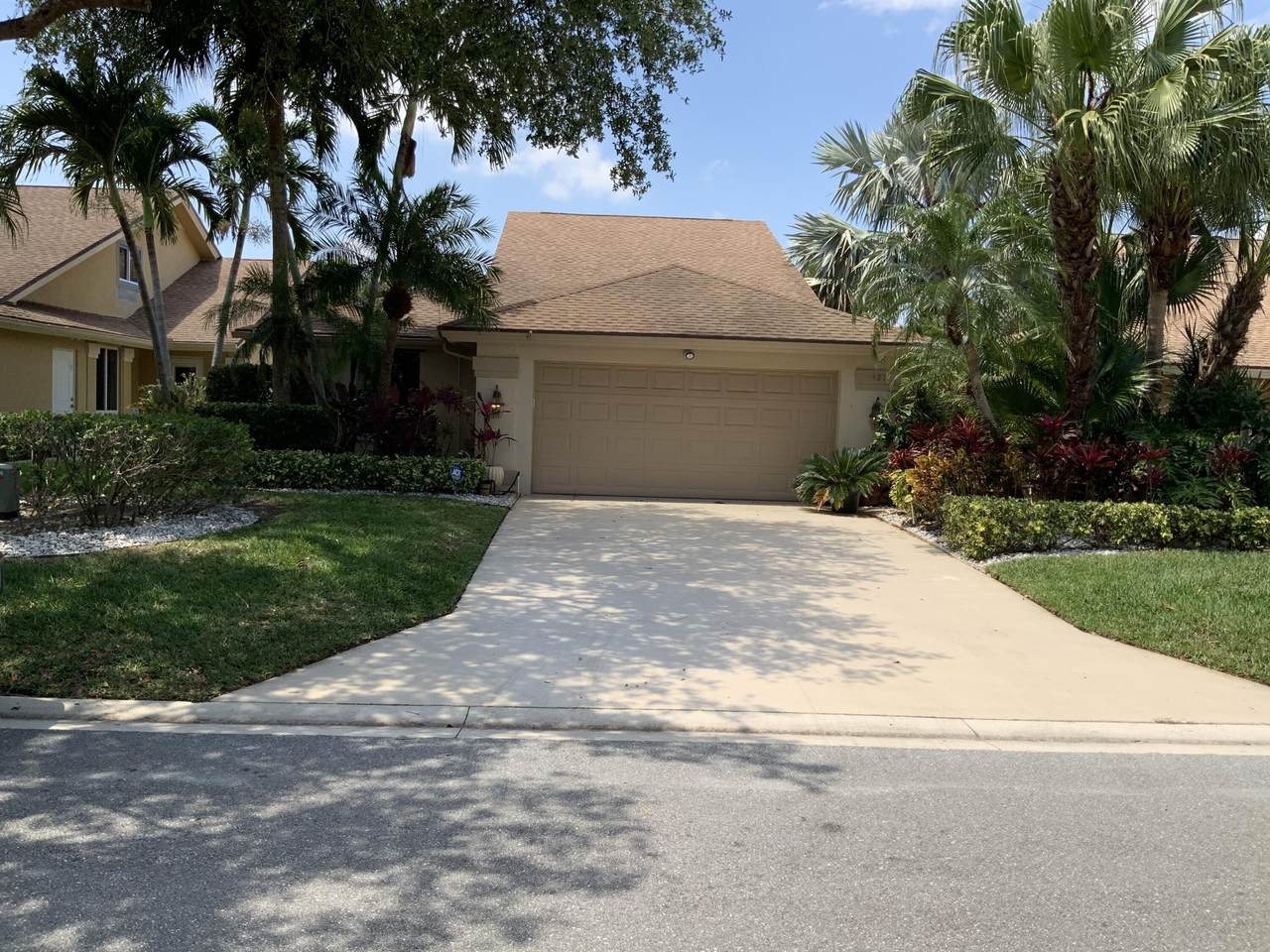 122 Sand Pine Drive - Photo 1