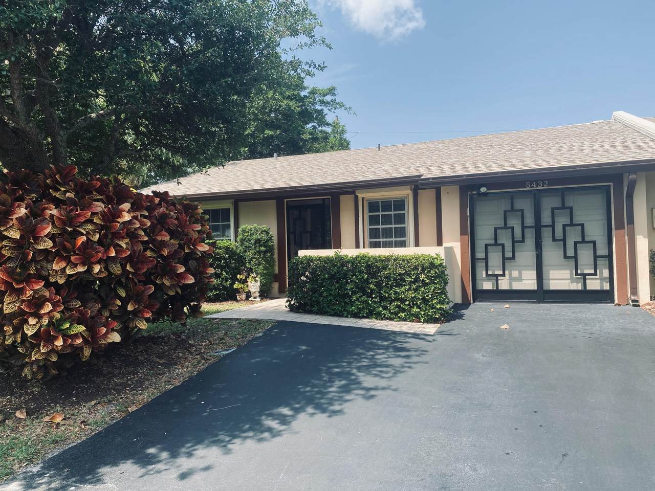 5432 Viburnum Circle - Photo 1