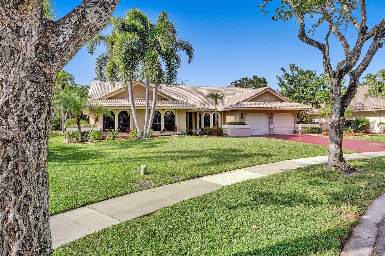 2871 49th Street - Photo 1