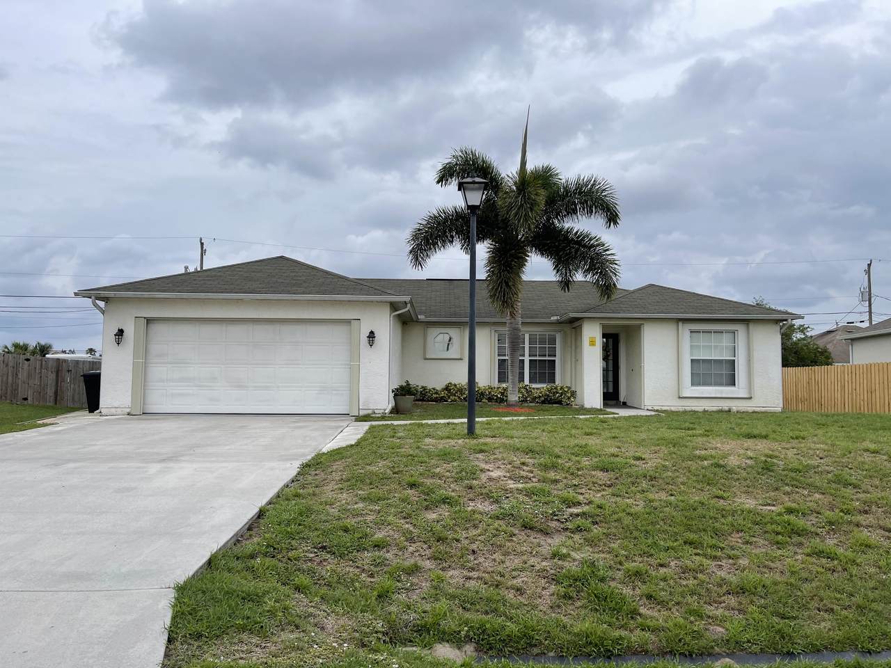 325 Hollyhock Drive - Photo 1